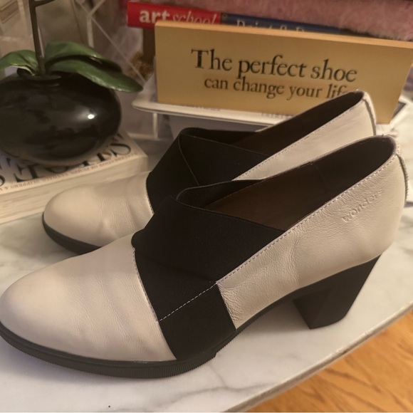 Wonders Black and white Leather Block Heel Shoes - Picture 4 of 12